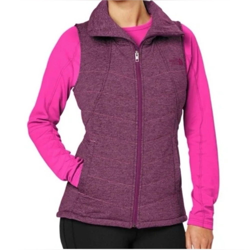 The‎ North Face Women's Pseudio Puffer Vest in Heather Dark Berry Stripe Sz:S/P